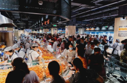 胖东来爆改后的永辉超市开业了,胖东来风格永辉超市盛大开业，东莞市民争相打卡