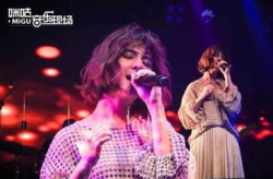 郭静演唱会,纯爱天后倾情演绎，经典情歌温暖回忆