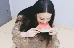 娱乐吃瓜酱衣服图片,揭秘娱乐界明星们的潮流衣橱